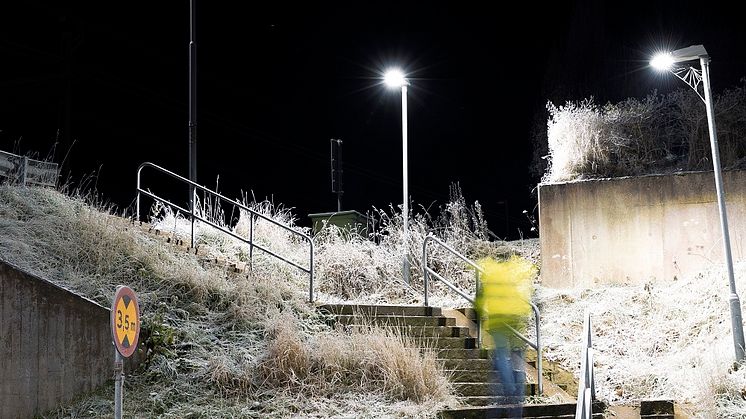 Installationerna av den nya belysningen i Kumla började i juli och har pågått hela hösten.