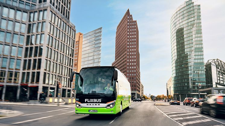 Flix rapporterar över 34 miljoner buss- och tågresenärer under högsäsong 