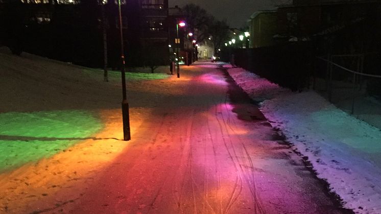 Regnbågsstig ett av ljusobjekten under Stadens ljus: Sorgenfri. Foto Johan Moritz