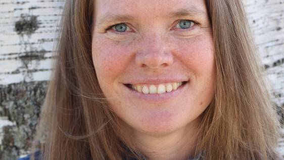 Maria Fjellfeldt, doktorand vid Institutionen för socialt arbete vid Umeå universitet. Foto: Ellinor Gustafsson.