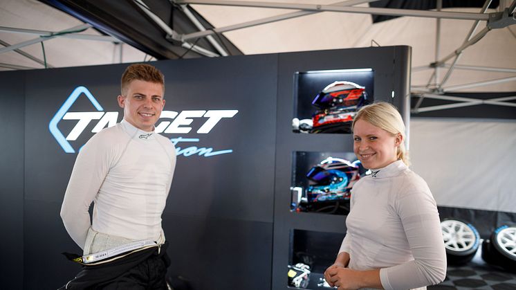 Andreas and Jessica Bäckman.  Photo: FIA WTCR (Free rights to use image)