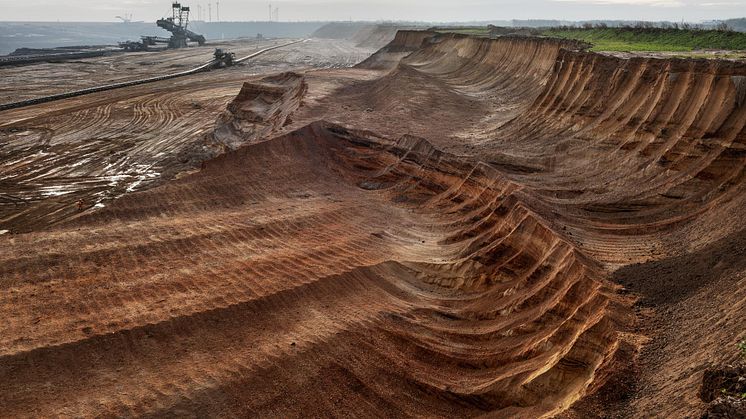 ©Edward Burtynsky, courtesy Nicholas Metivier Gallery, Toronto / Flowers Gallery, London