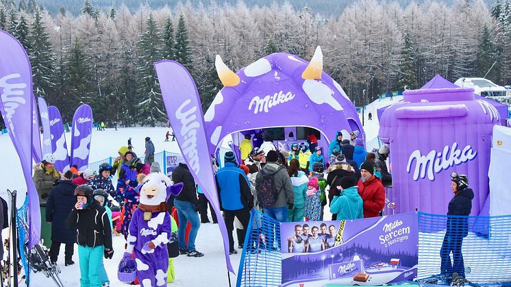 Strefa Kibica Milka na stoku w Zieleńcu  – baw się z fioletową krową i bądź Sercem z Naszymi Skoczkami!