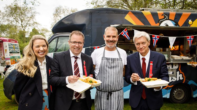 NSC UK director, Victoria Braathen with Norway's Defence Minister, Bjørn Arild Gram, John Hudgell from Pimp My Fish and Norwegian Ambassador to the UK, Wegger Chr. Strømmen