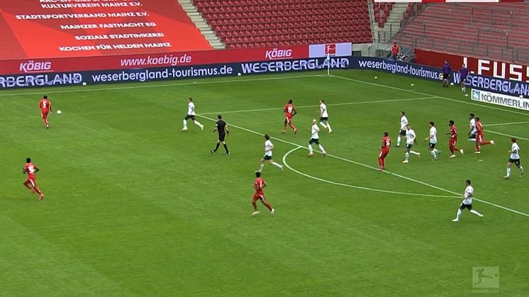 Bandenwerbung für das Weserbergland in der Fußball-Bundesliga