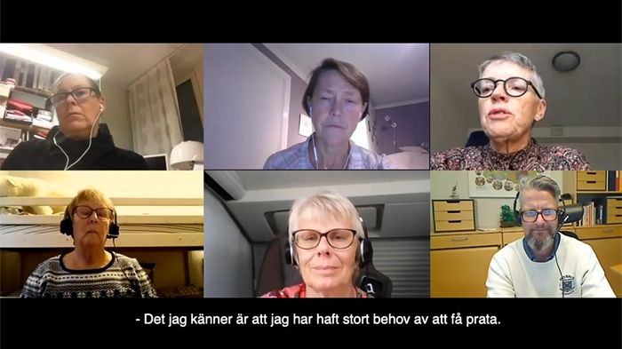 Mor- och farföräldrar träffas i samtalsgrupp
