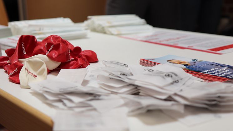 Studierende der Universität Vechta organisieren Aktion zur Knochenmarkspende auf dem Stoppelmarkt