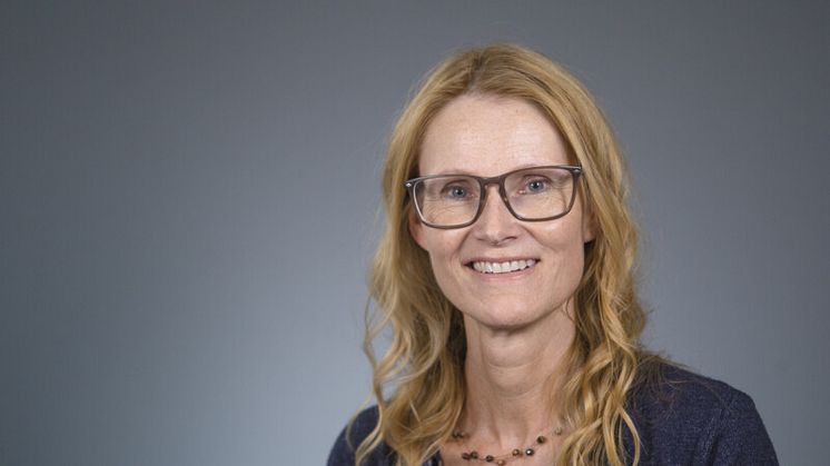 Helena Lindgren, professor vid Institutionen för datavetenskap vid umeå universitet, leder ett nytt projekt om social AI och stresshantering. Foto: Mattias Pettersson 