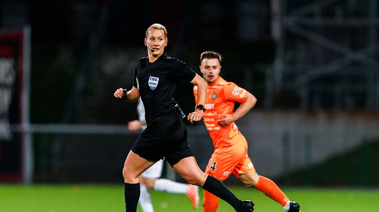 Tess Olofsson under fotbollsmatchen i Superettan mellan Akropolis och AFC Eskilstuna den 16 oktober 2020 i Stockholm. Foto: Bildbyrån Andreas L Eriksson