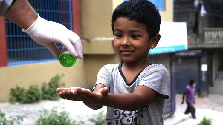 Millionavtale om hjelp til koronarammede i Nepal