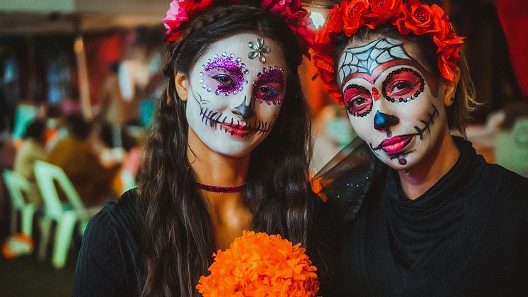 Fira Dia de Muertos hela höstlovet på Världskulturmuseet