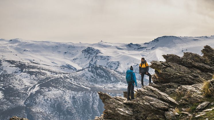 Mit der TOPO Alps PRO behält man u.a. Wanderwege, Hauptverkehrsstraßen oder Gewässer immer im Blick.