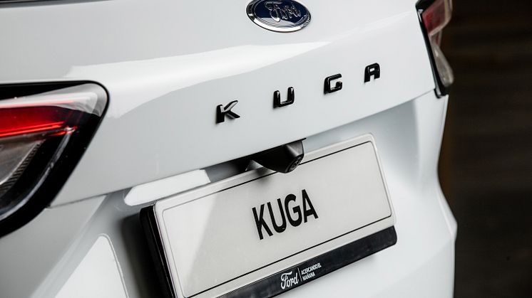 Kuga Black Package_7