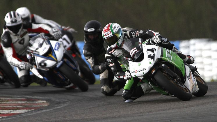 STCC kör Pro Superbike 2011