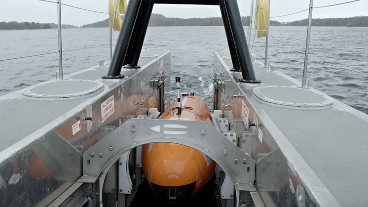 Hi-res image - Kongsberg Maritime - The team demonstrated the USV Maxlimer's unique ability to launch and recover a KONGSBERG HUGIN AUV