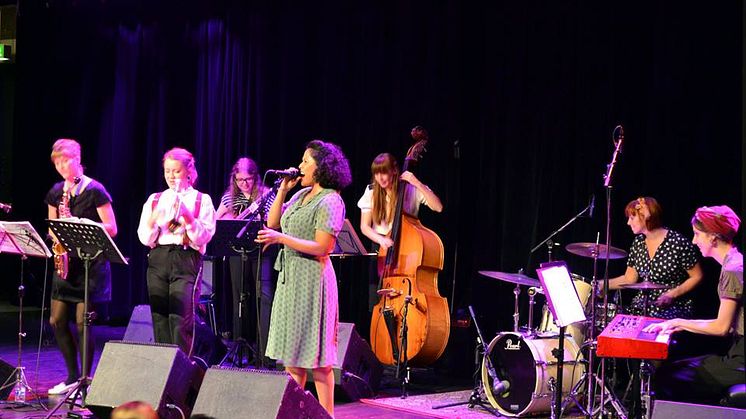 Club HepCat: Lady Swing Orchestra 