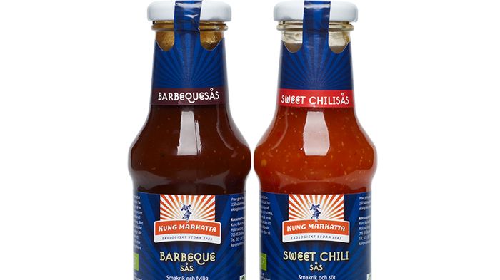 Sommarens grillsås är ekologisk! Kung Markatta lanserar Barbequesås och Sweet Chilisås.