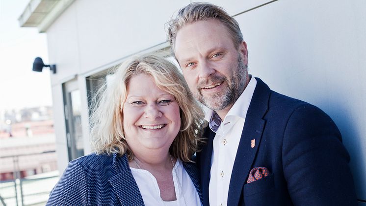 Gunilla och Tommy Ivarsson, medgrundare Jontefonden, går för rekord under Donationsveckan