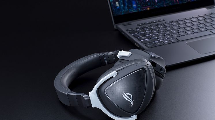 ASUS Republic of Gamers Announces Delta S Wireless