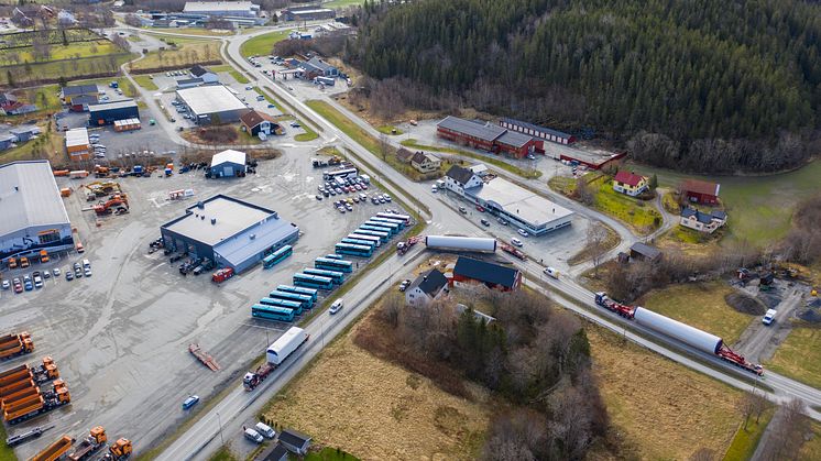 Transport fra Monstad til Kvenndalsfjellet, 27.4.2020