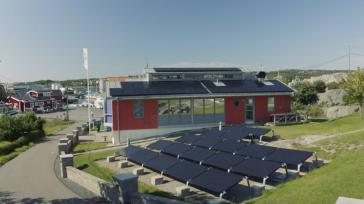 120 solar panels and geothermal heating has been installed in and around the Furetank HQ.