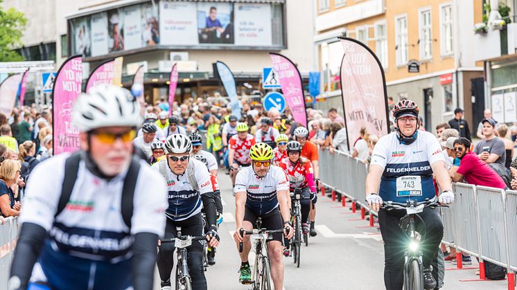 Vätternrundan samarbetar med Hjärt-Lungfonden för att hjärtsäkra loppen med hjälp av 60 hjärtstartare