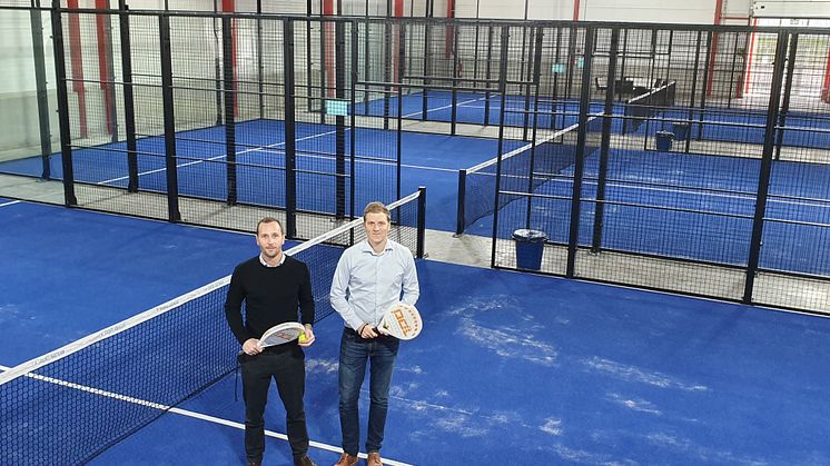 Marcus Lerander och Staffan Marklund i nya Padelhallen