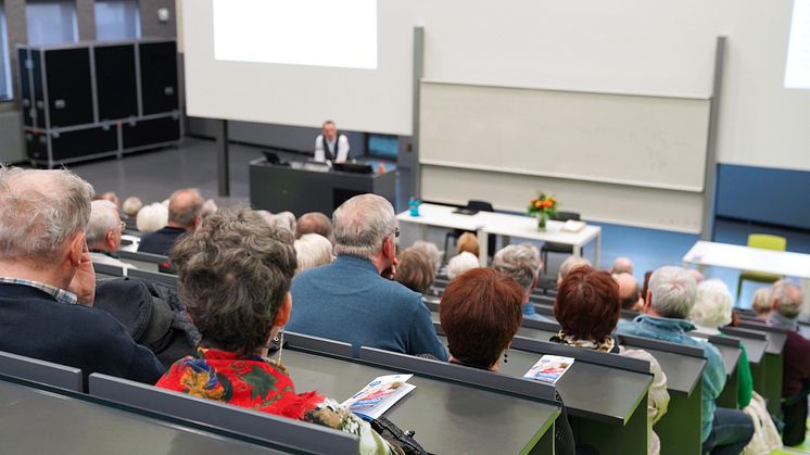 Ein buntes Programm erwartet interessierte Bürgerinnen und Bürger bei den Seniorenseminaren der TH Wildau im Jubiläumsjahr. Bild: Susanne Baron / TH Wildau 