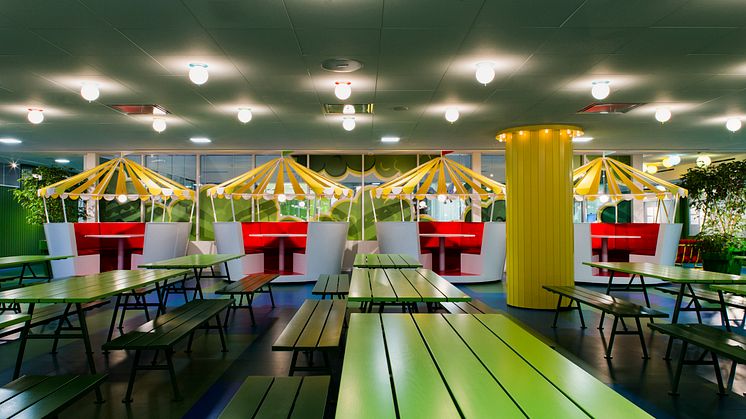 Nolamöbler på Kings nya kontor