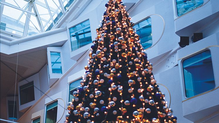 Tallink Silja | Weihnachtliche Dekoration auf der Serenade