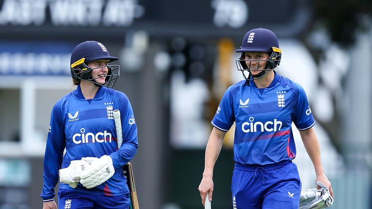 Amy ﻿﻿﻿Jones hits unbeaten 92 in England Women ODI win over New Zealand