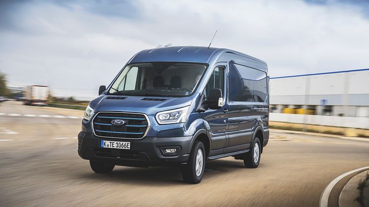 Vehiculele Ford Pro oferă un nou nivel de productivitate datorită noului E-Transit complet electric