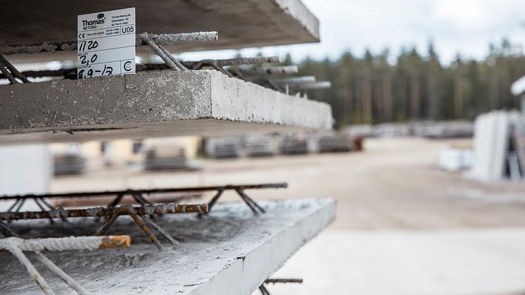 En kombination av Thomaplatta Grön och klimatförbättrad Thomagrön®-betong för pågjutning kan ge ett bjälklag med en koldioxidreducering på upp till ca 50 %.