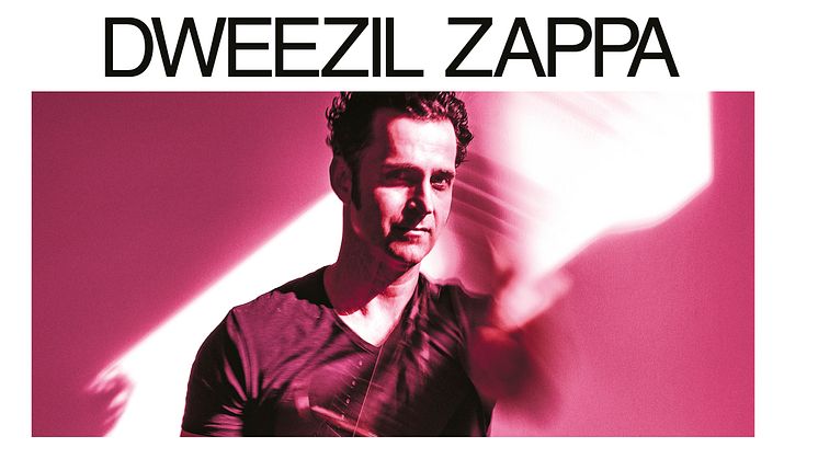Dweezil Zappa på turné