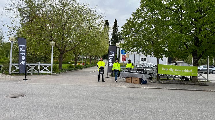 Även i år kommer Piteå kommun att överraska cyklister på cykelns dag 3 juni. Bild från förra året. Foto: Piteå kommun