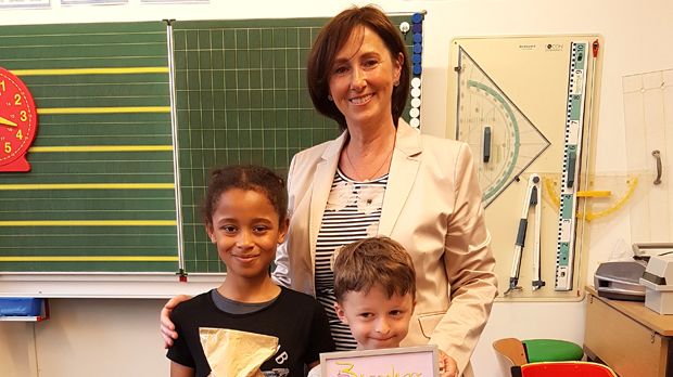 Kuchenbacken für Bärenherz: Kinder der Erich-Zeigner-Grundschule engagieren sich für das Kinderhospiz