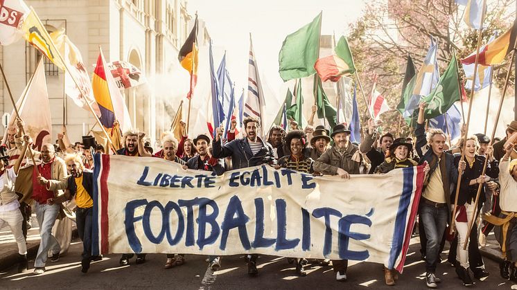 Carlsberg startar supporterrevolution i EM-kampanj med fotbollslegendar