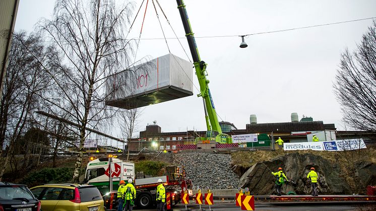 Byggandet av HSB Living Lab nu igång – och klart om två veckor. 