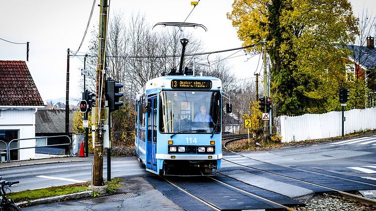 Sollerud og Lilleaker planoverganger er først i køen når bomprosjektet går i gang på Lilleakerbanen i begynnelsen av april.