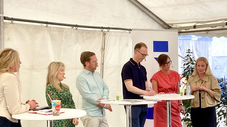 I panelen deltog Stockholmspolitiker och representanter från Frälsningsarméns arbete mot människohandel och arbetslivsexploatering. Foto: Carina Tyskbo