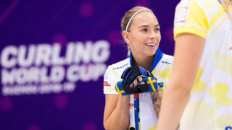 Den 30 januari - 3 februari arrangerades Curling World Cup i Jönköping. Här samlades världseliten i curling, bland andra de svenska lagen Team Edin och Team Hasselborg.