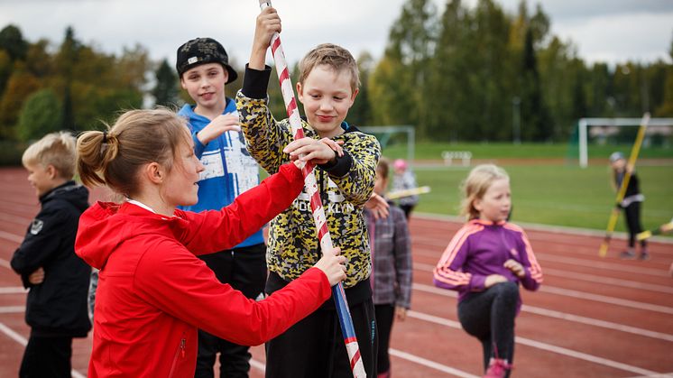 Nestlé For Healthier Kids -kerhot tuovat yleisurheilua kouluihin eri puolilla Suomea