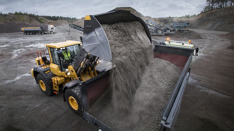 Bättre produktivitet och lönsamhet för Volvos hjullastare med nya, anpassade skopor