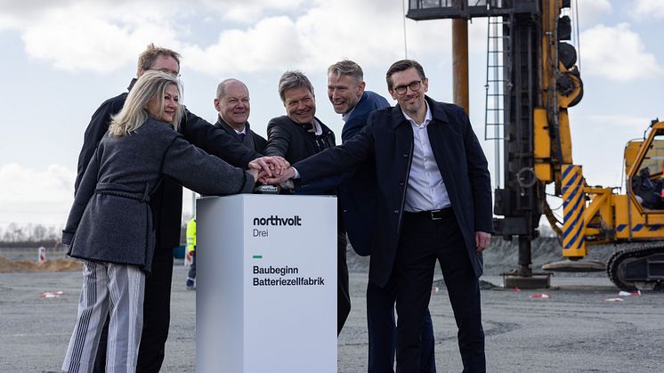 German Chancellor and Vice Chancellor celebrate the start of construction at Northvolt Drei 