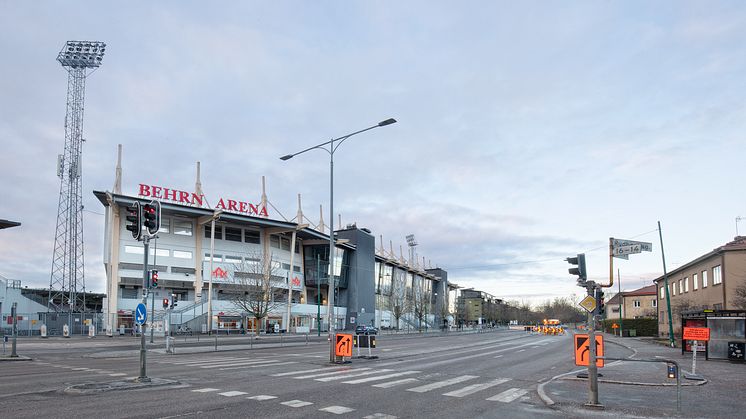 Arbetet längs Rudbecksgatan fortsätter: gatorna vid Behrn Arena anpassas för snabbussar