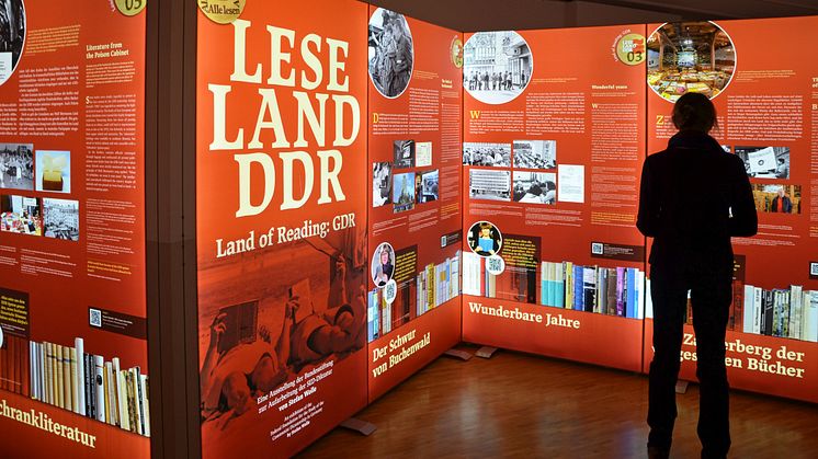 Blick in die Ausstellung "Leseland DDR" - Foto: Theresa Wappes