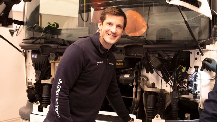 Vd Andreas Myhrman på Bilprovningens station i Rosersberg