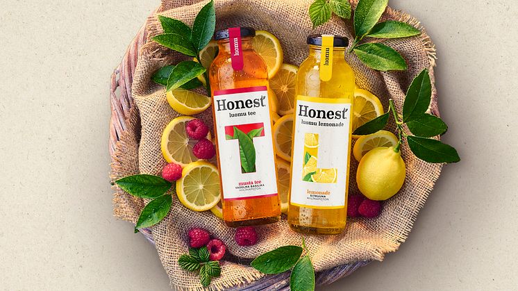 Honest -luomujuomat lanseerataan vihdoin Suomeen neljän herkullisen juoman perheenä: kaksi luomuteejuomaa ja kaksi luomu-lemonade-hedelmäjuomaa.  