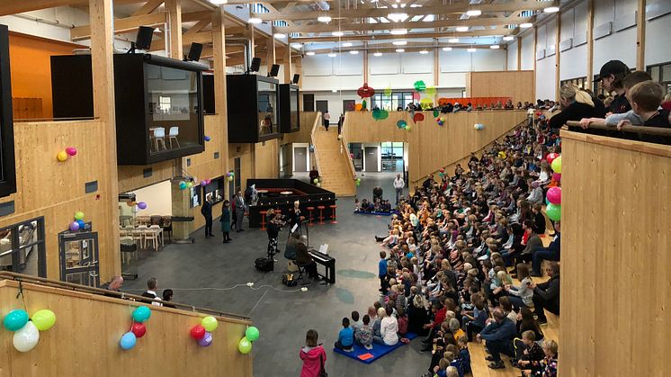 Invigning av Morö backe skola – Skellefteå kommuns mest hållbara skola med mycket trämaterial.