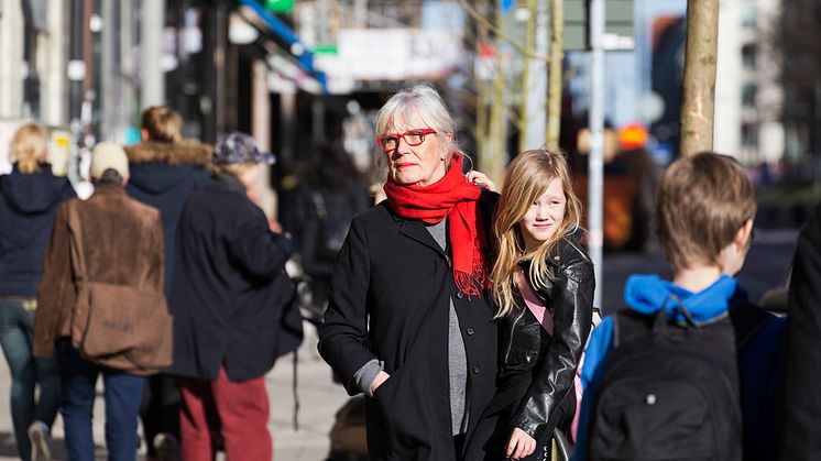 Människor i gatumiljö. Fotograf Anna Molander